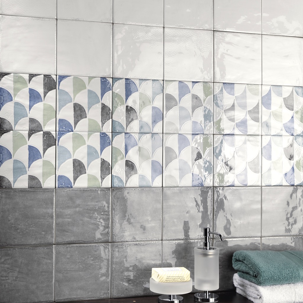 Come arredare il bagno con i rivestimento